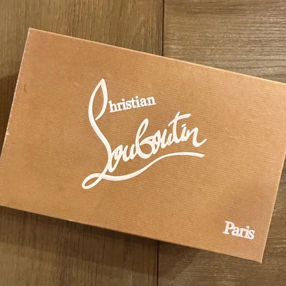 Christian Louboutin GOOD CONDITION
Iriza Leather Red Sole Pumps - Picture 3 of 14